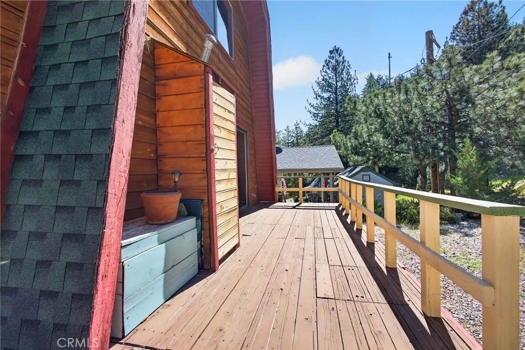 Photo of 2068 Slippery Elm Rd, Wrightwood, CA 92397 (MLS # HD26095239)