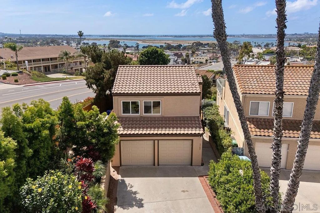 Photo of 2702 Bay Canyon Ct, San Diego, CA 92117 (MLS # 260007925)