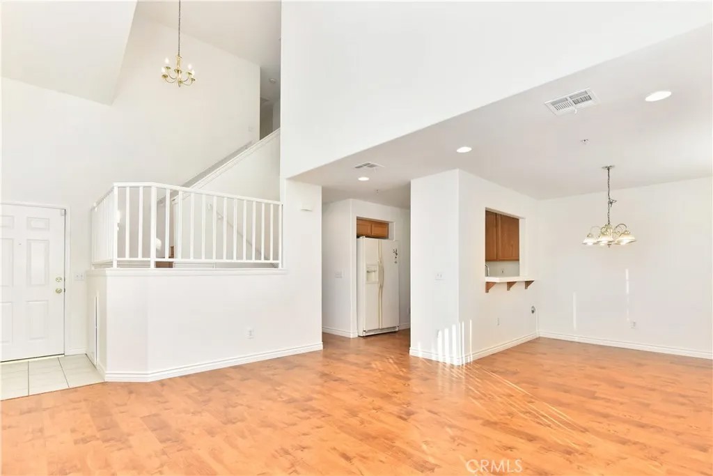 924 N Walnut Street 9