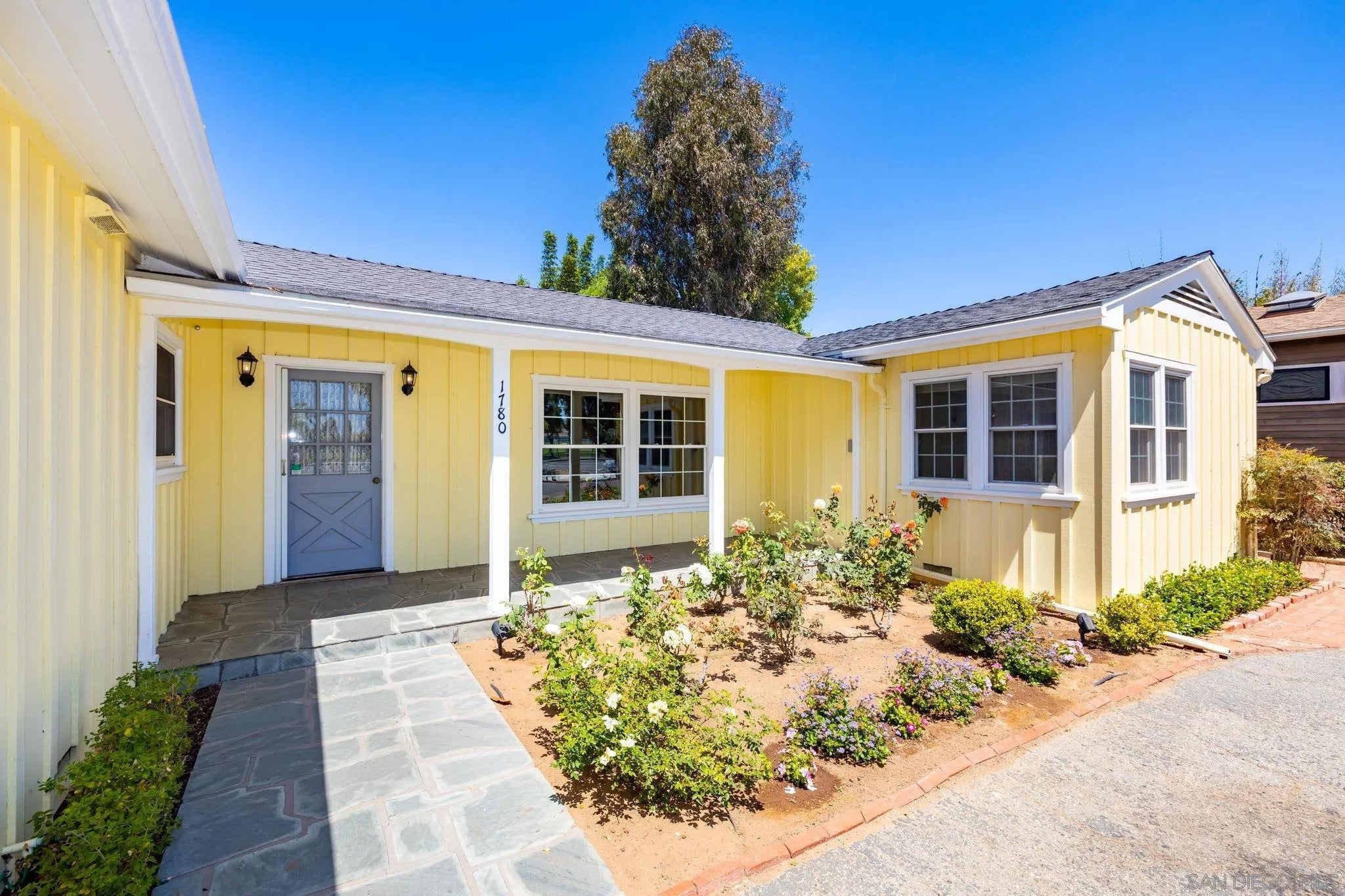 1780 Magnolia Ave
