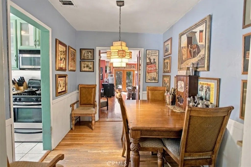 927 N Cordova