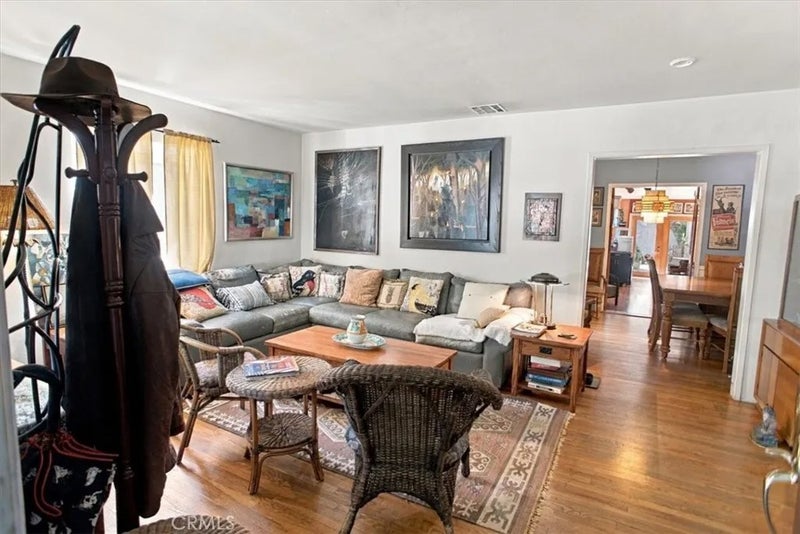927 N Cordova
