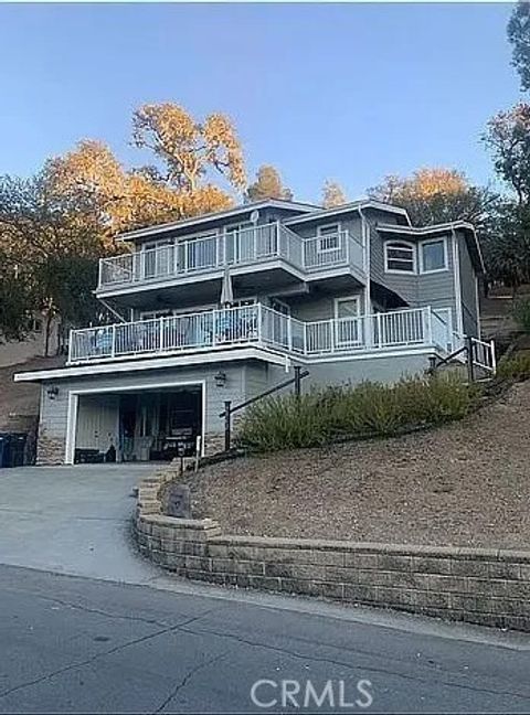 Photo of 2762 Oak Shores Drive, Bradley, CA 93426 (MLS # OC26004069)