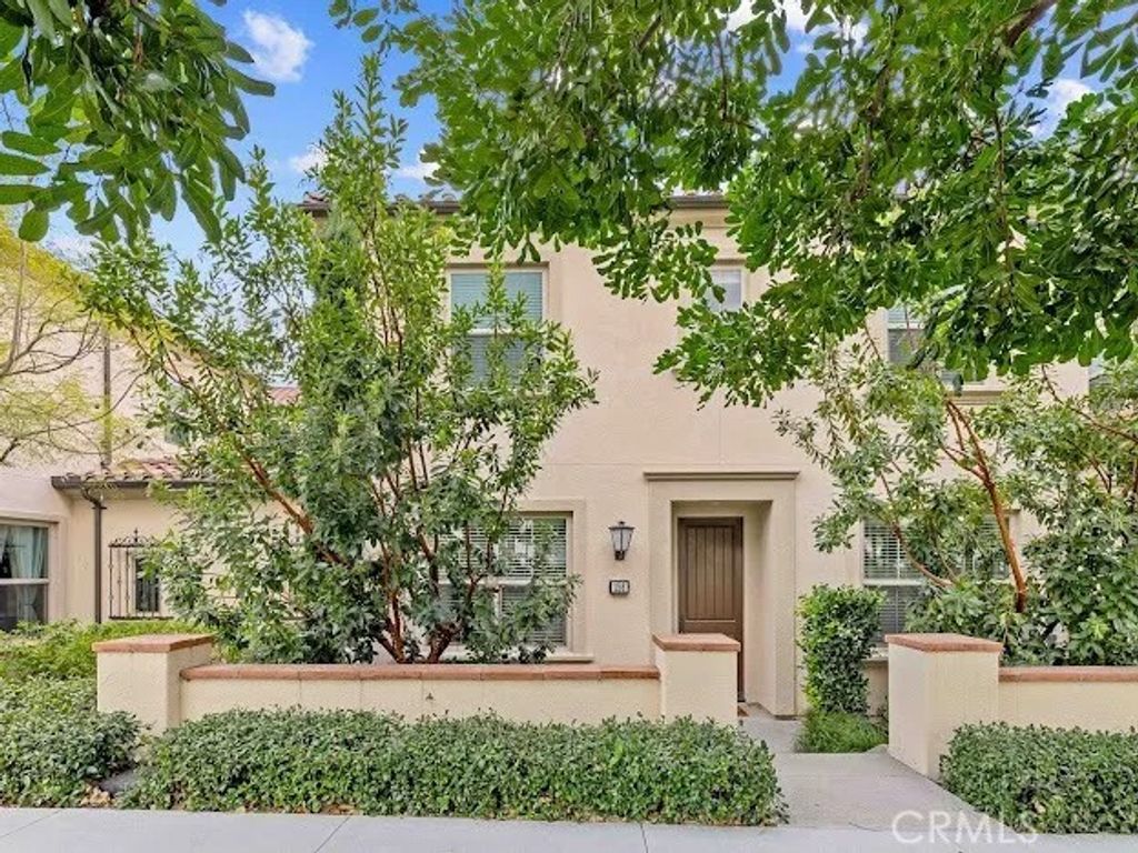 Photo of 156 Outwest, Irvine, CA 92618 (MLS # TR26006494)