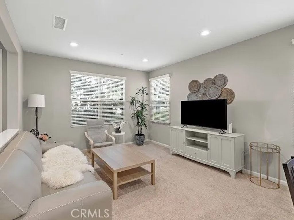 Photo of 156 Outwest, Irvine, CA 92618 (MLS # TR26006494)