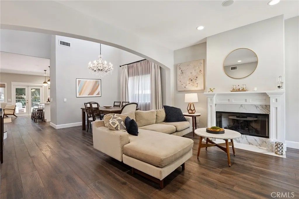 Photo of 5179 Knollwood Way, Woodland Hills, CA 91364 (MLS # SR26062940)