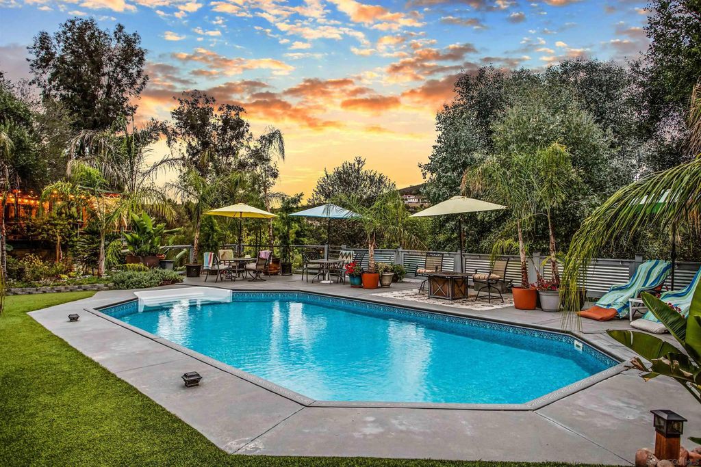 Photo of 2368 Palo Danzante, Alpine, CA 91901 (MLS # 250040629)
