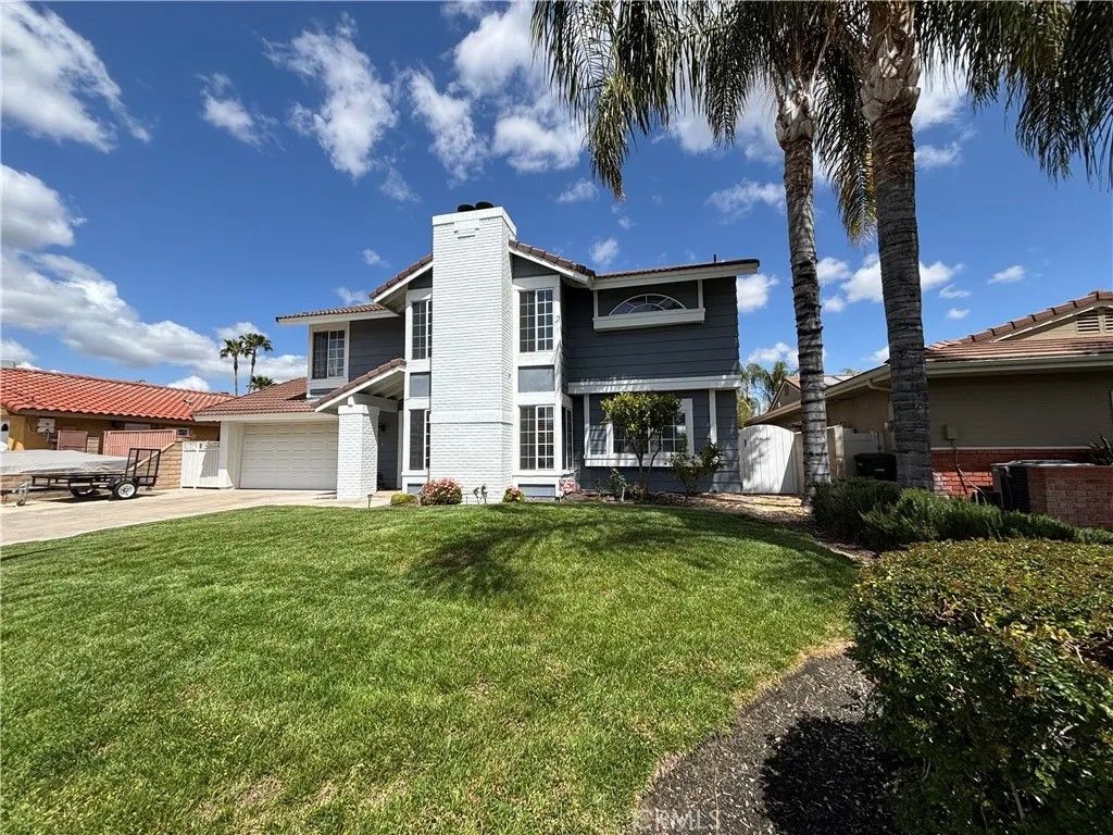 Photo of 30340 Channel Way Drive, Canyon Lake, CA 92587 (MLS # SW26001428)