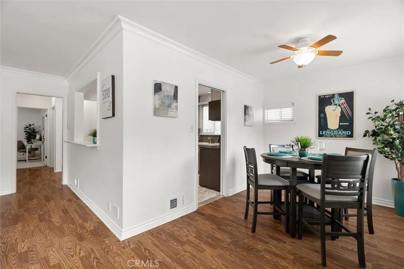 2027 E Appleton 7