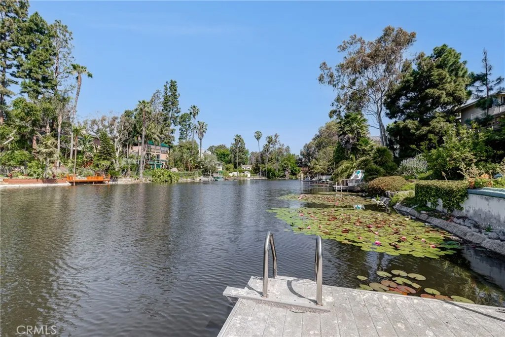 2233 Heather Lane