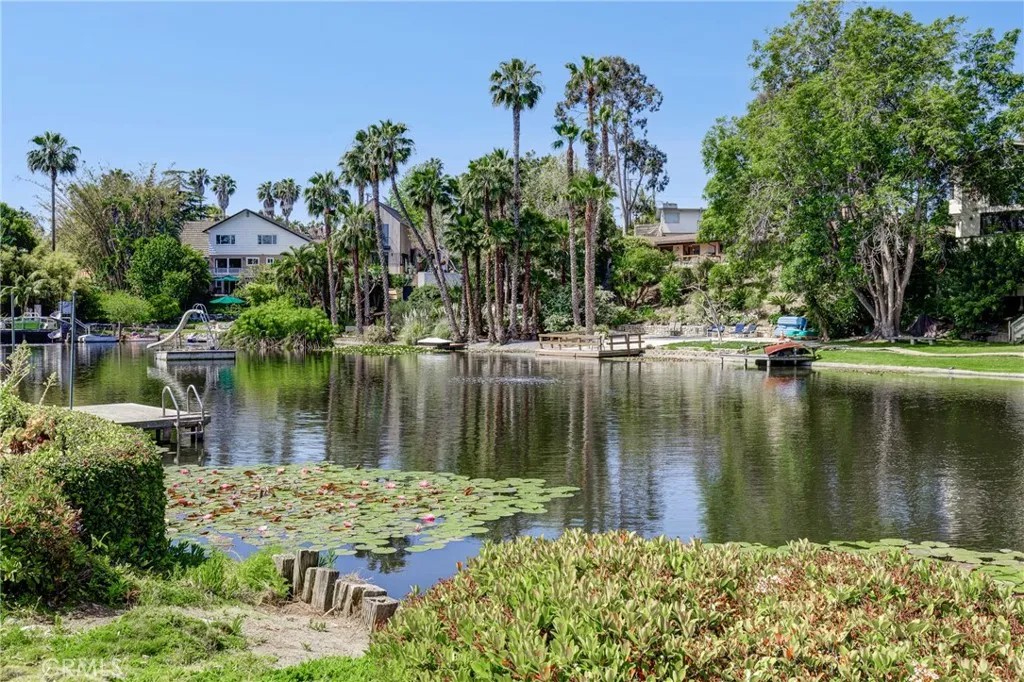 2233 Heather Lane