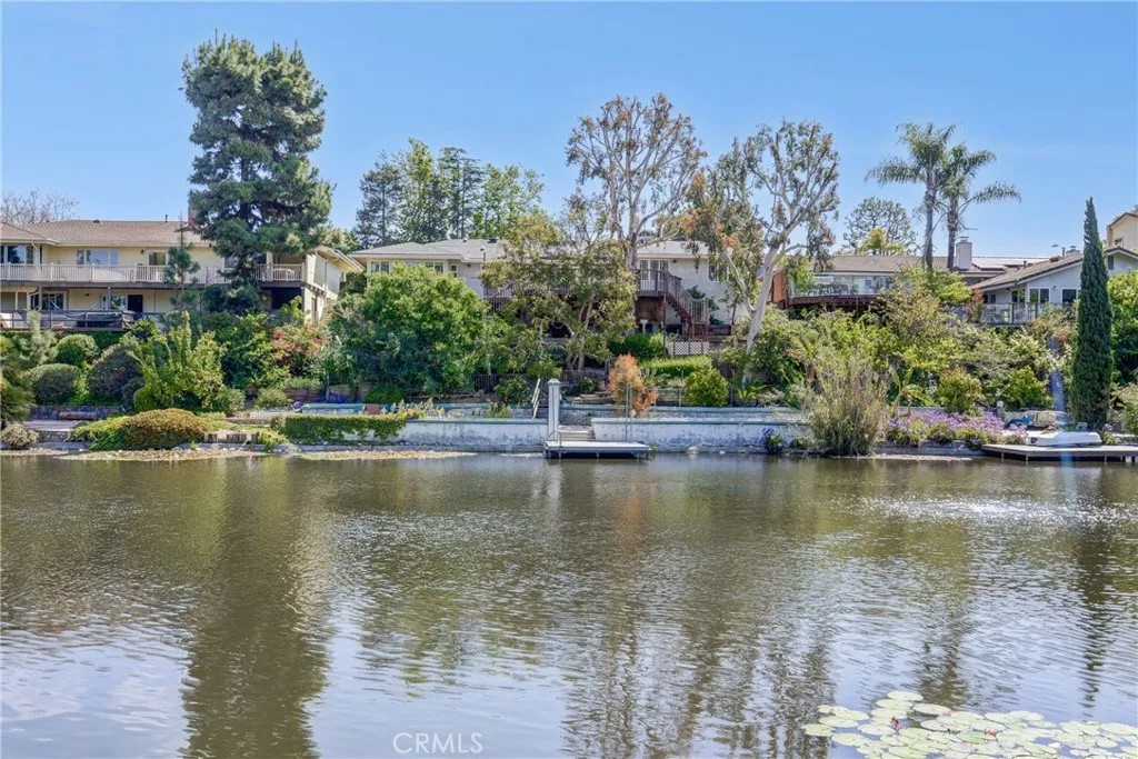 2233 Heather Lane