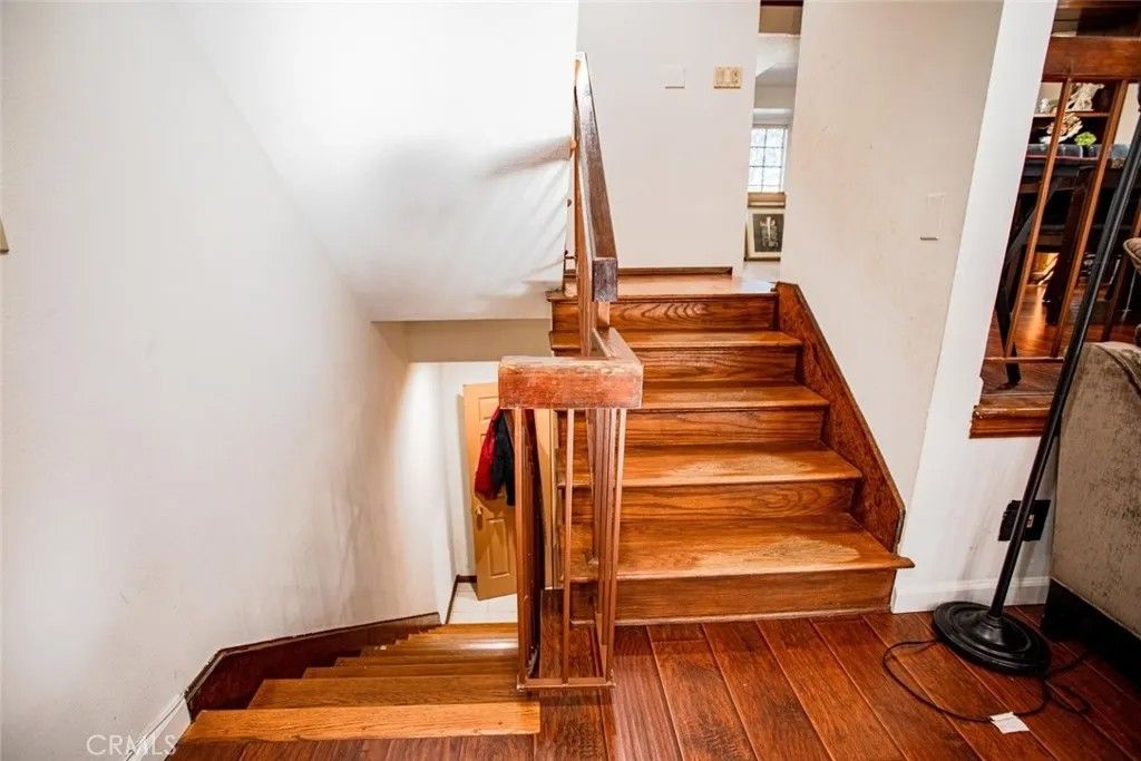 Photo of 5327 Wilkinson Avenue #6, Valley Village, CA 91607 (MLS # SR26011635)