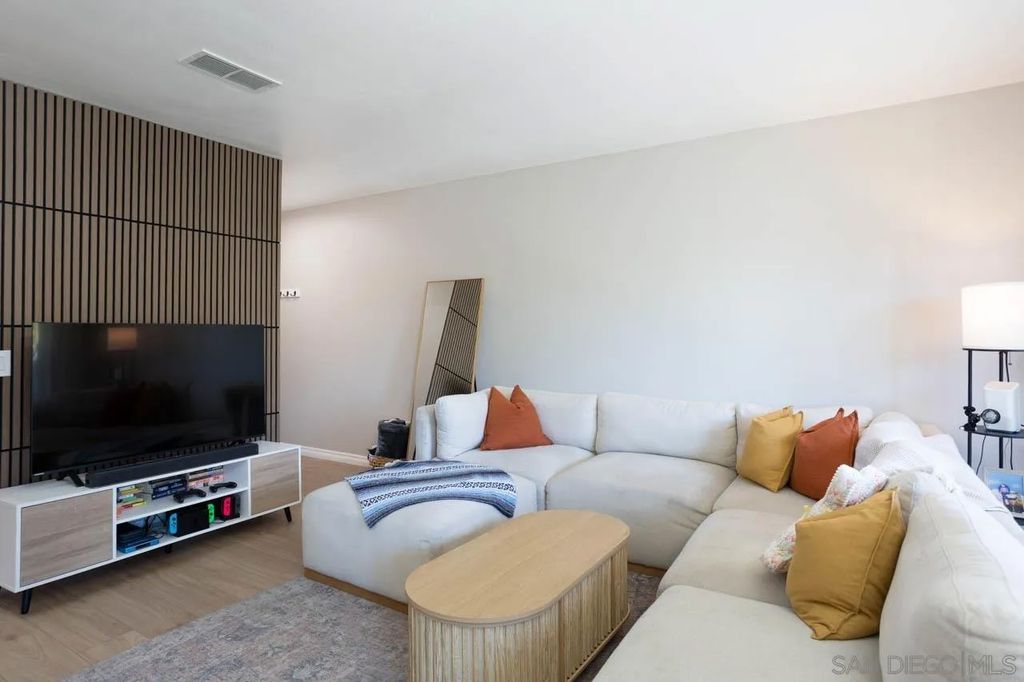 Photo of 4241 Mesa Vista Way, Unit 5 Way, Oceanside, CA 92057 (MLS # 260008878)