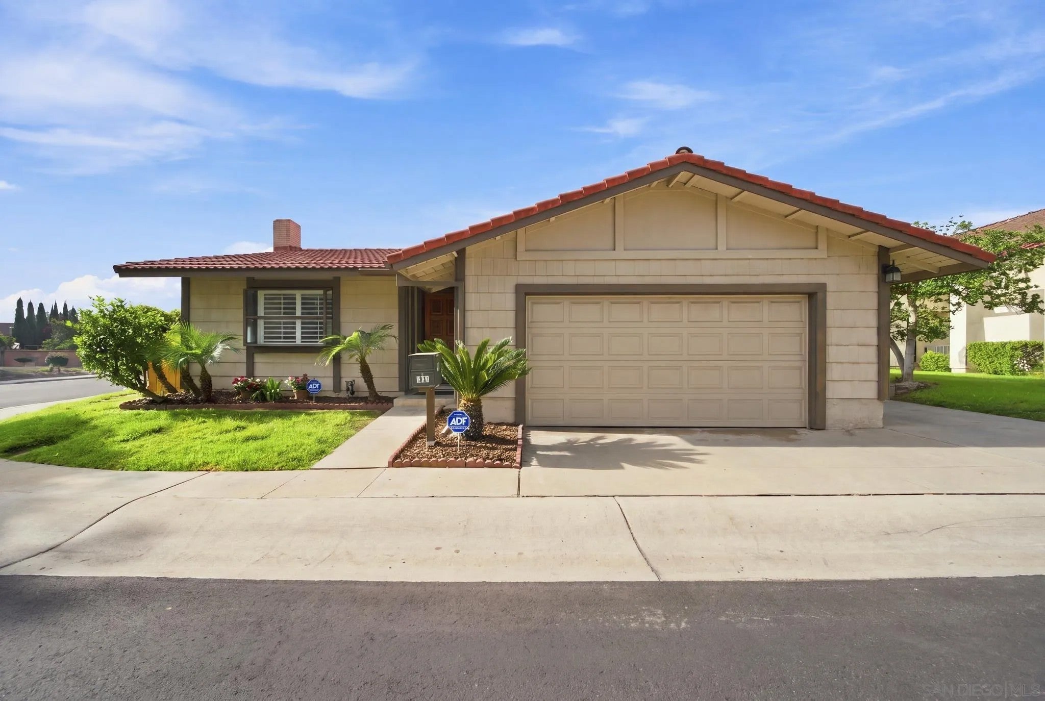650 Laguna Point Ct