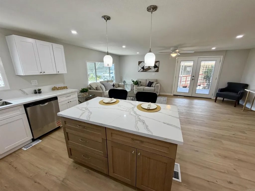 8301 Mission Gorge 233