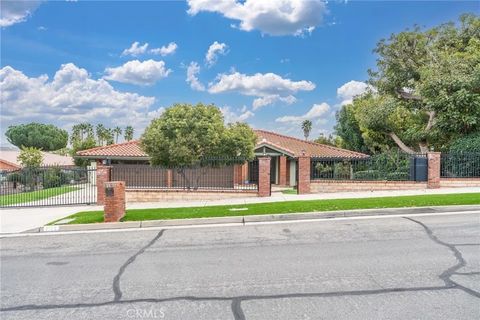 Photo of 3185 Sonrisa Dr, Corona, CA 92881 (MLS # IV26029821)