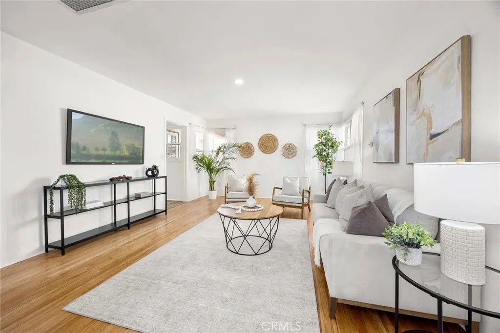 Photo of 719 S Walnut Ave, Brea, CA 92821 (MLS # PW26029406)