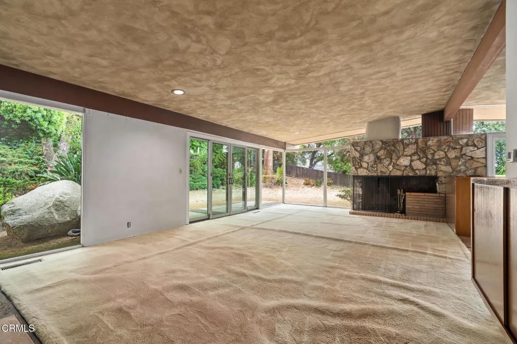 1580 Old House Road