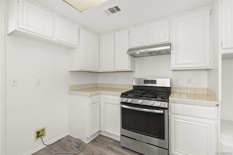 Tiny photo for 300 Paseo Marguerita, Vista, CA 92084 (MLS # 250042002)