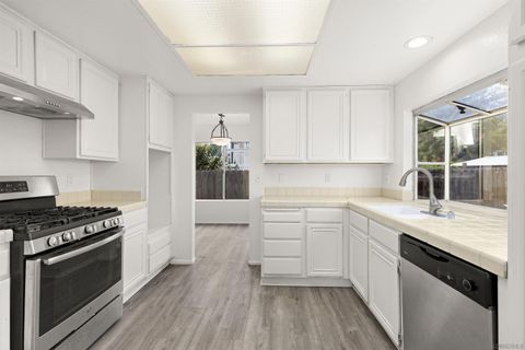 Tiny photo for 300 Paseo Marguerita, Vista, CA 92084 (MLS # 250042002)