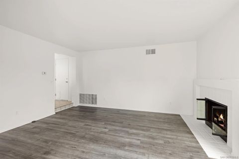 Tiny photo for 300 Paseo Marguerita, Vista, CA 92084 (MLS # 250042002)