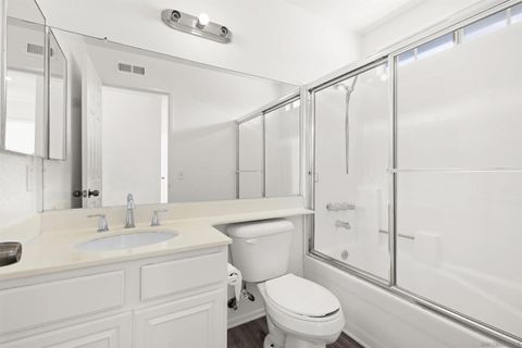 Tiny photo for 300 Paseo Marguerita, Vista, CA 92084 (MLS # 250042002)