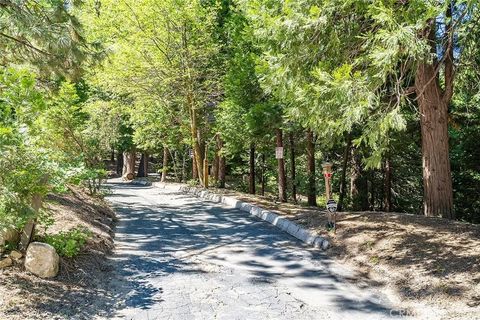 Tiny photo for 612 Karenken Pines, Lake Arrowhead, CA 92325 (MLS # CV25246662)