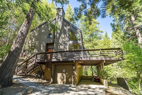 Tiny photo for 612 Karenken Pines, Lake Arrowhead, CA 92325 (MLS # CV25246662)