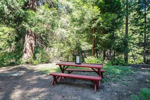 Tiny photo for 612 Karenken Pines, Lake Arrowhead, CA 92325 (MLS # CV25246662)