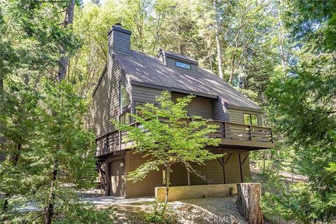 Tiny photo for 612 Karenken Pines, Lake Arrowhead, CA 92325 (MLS # CV25246662)