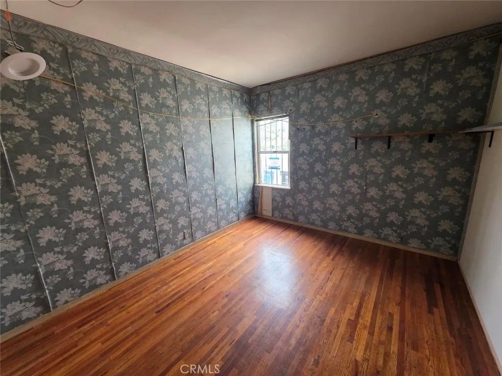 Photo of 2321 N Naomi Street, Burbank, CA 91504 (MLS # BB26067321)