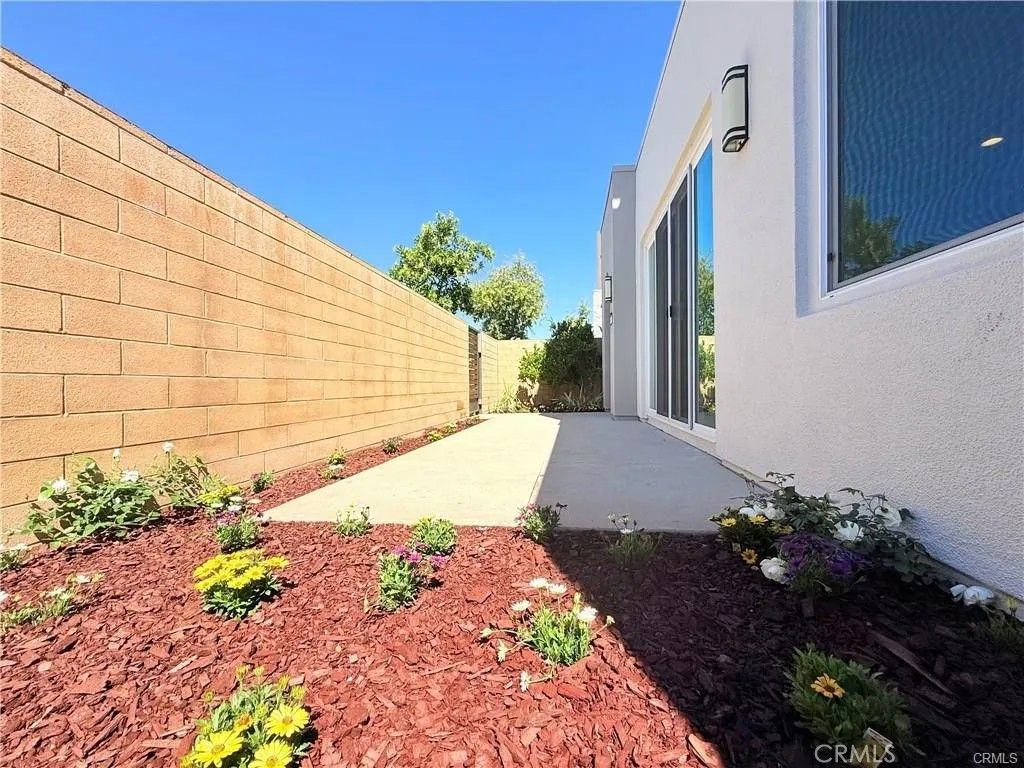 Photo of 268 Novel, Irvine, CA 92618 (MLS # AR26086758)