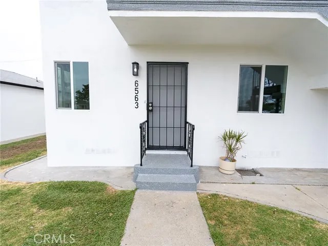 6563 Southside Drive