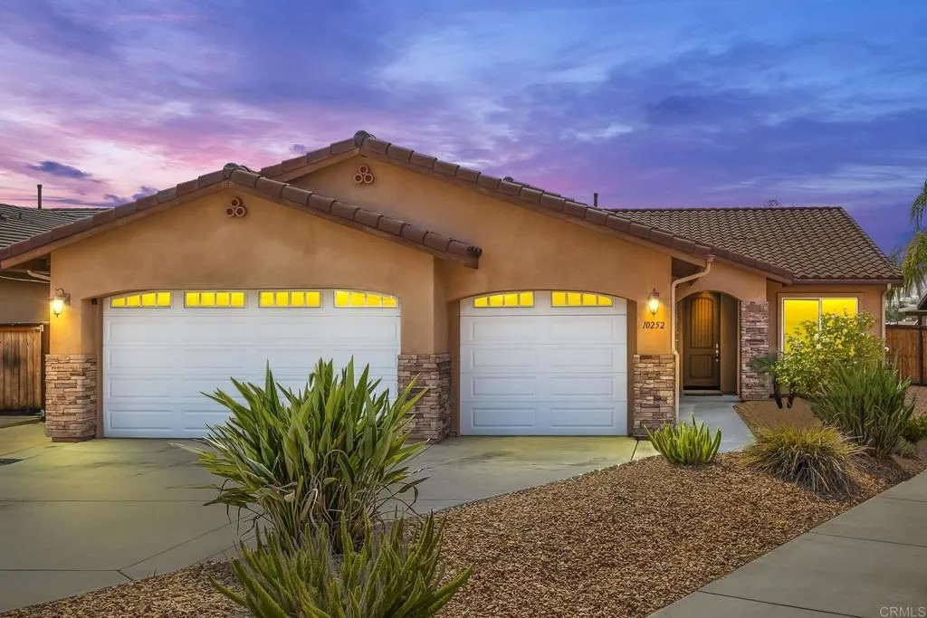 10252 Casa Ct