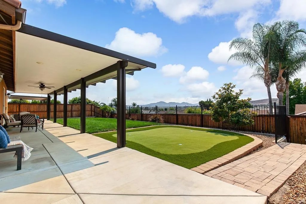 10252 Casa Ct