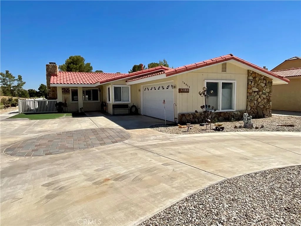 14913 Blue Grass