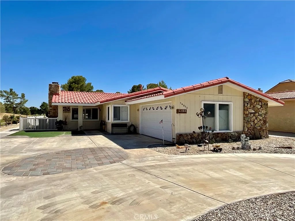 14913 Blue Grass