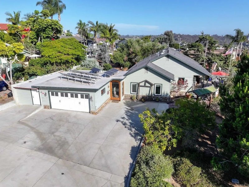 1818 Avocado Road
