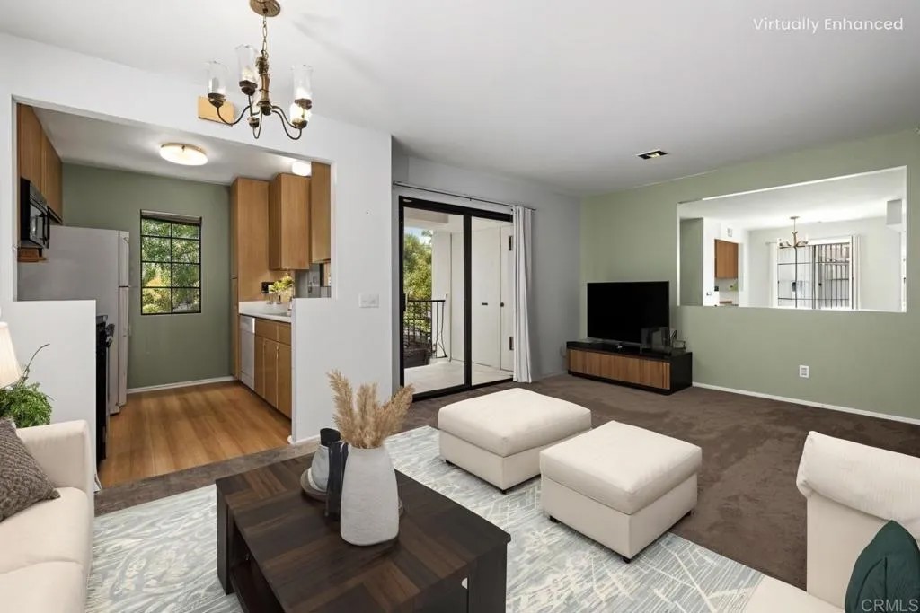 10337 Azuaga Street 218