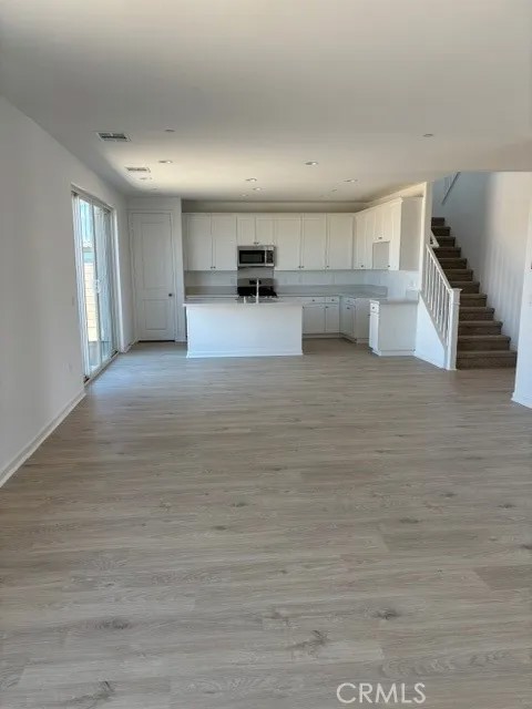 8834 Waltham