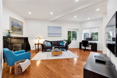 Photo of 1035 Arroyo Verde Road #G, South Pasadena, CA 91030 (MLS # SR25239771)