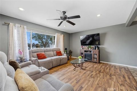 Tiny photo for 147 Myrtlewood Dr, Calimesa, CA 92320 (MLS # DW26069662)