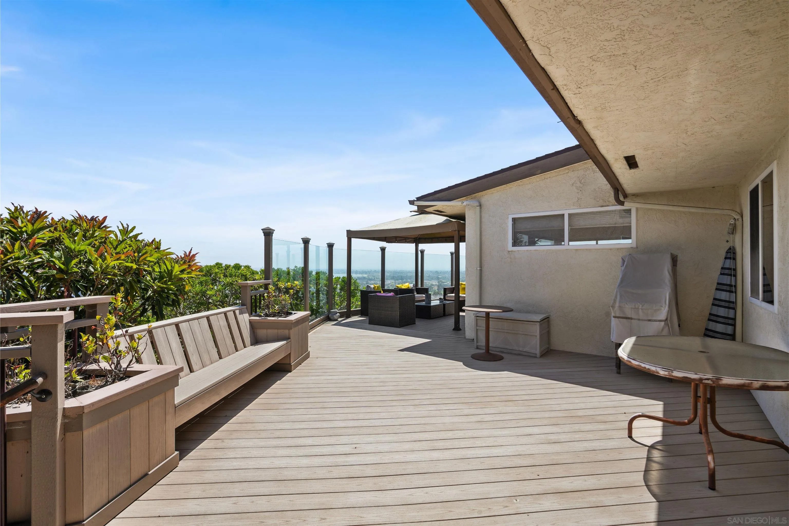 3539 Mount Laurence Dr