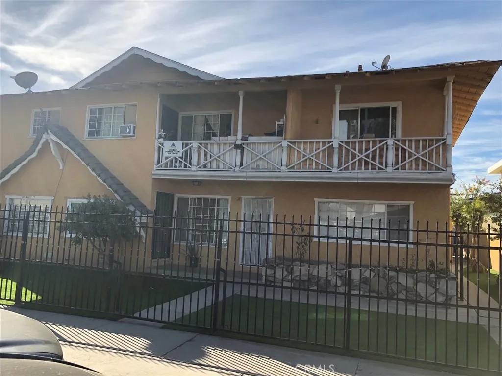 323 N Rose Street