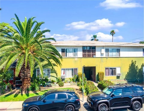 Photo of 1072 W WILSON Street, Pomona, CA 91768 (MLS # CV26198376)