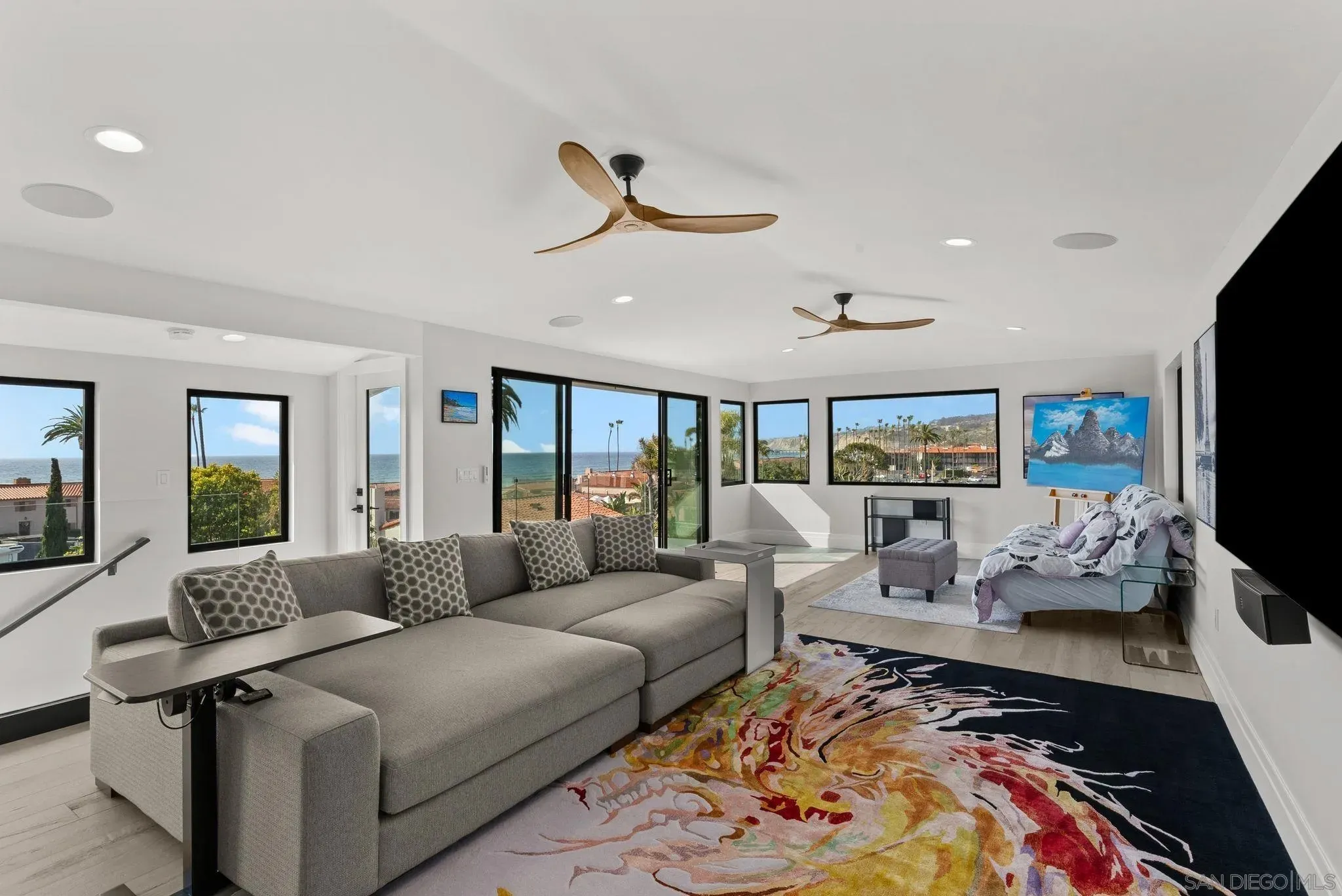 La Jolla, California 92037, United States, 5 Bedrooms Bedrooms, ,4 BathroomsBathrooms,Residential,Active,137085