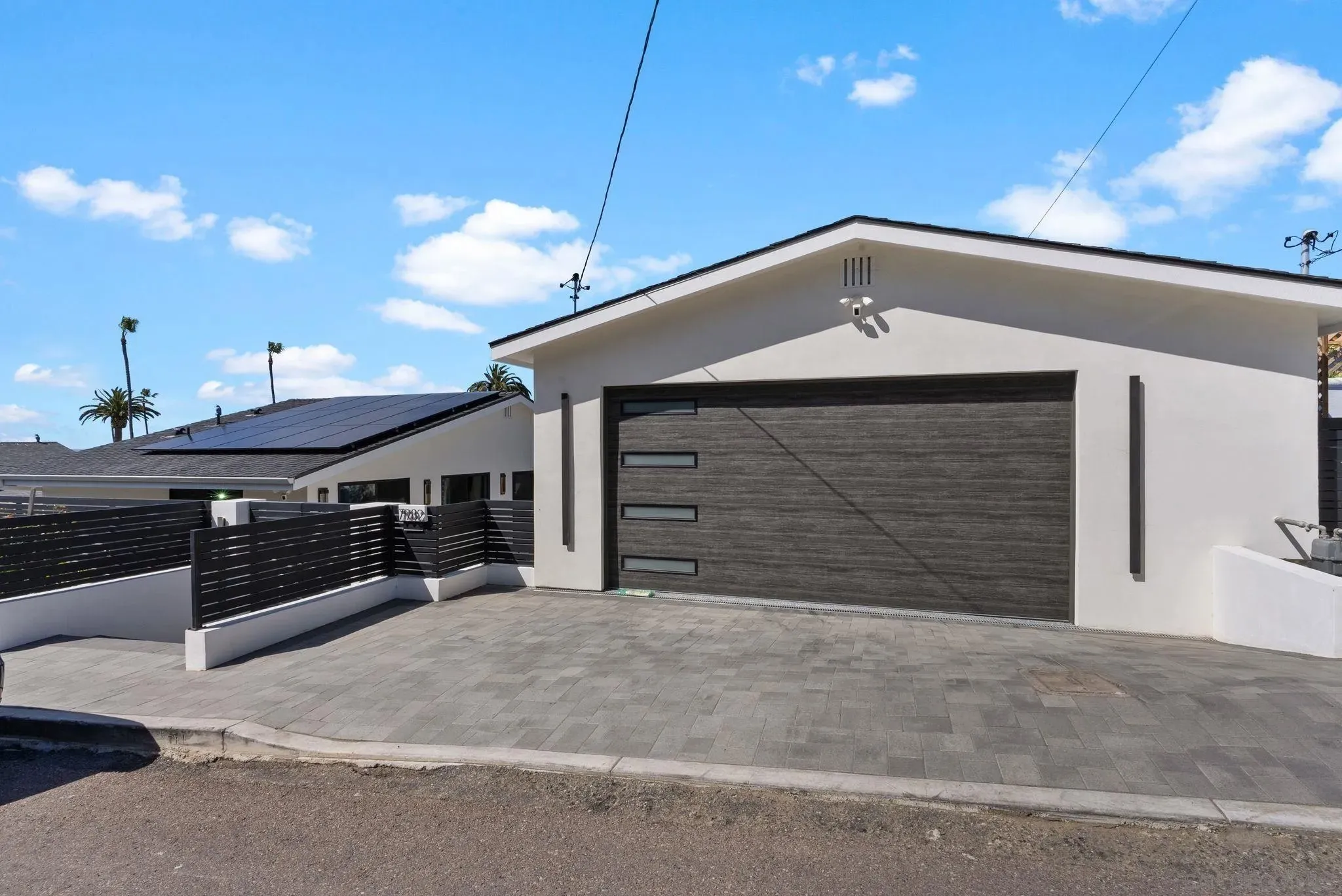 La Jolla, California 92037, United States, 5 Bedrooms Bedrooms, ,4 BathroomsBathrooms,Residential,Active,137085