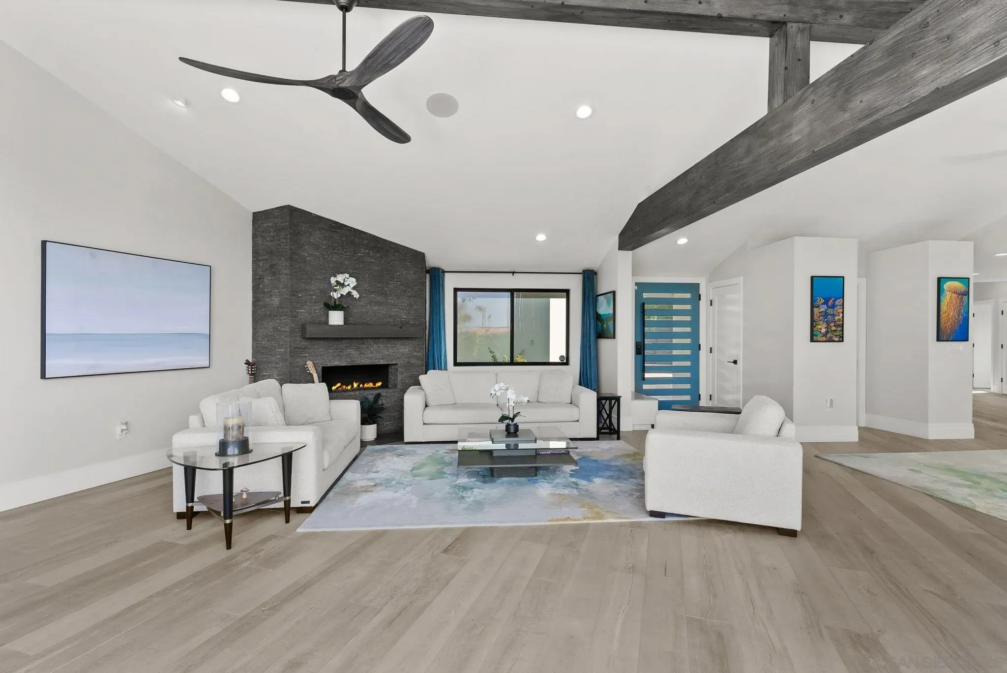 La Jolla, California 92037, United States, 5 Bedrooms Bedrooms, ,4 BathroomsBathrooms,Residential,Active,137085