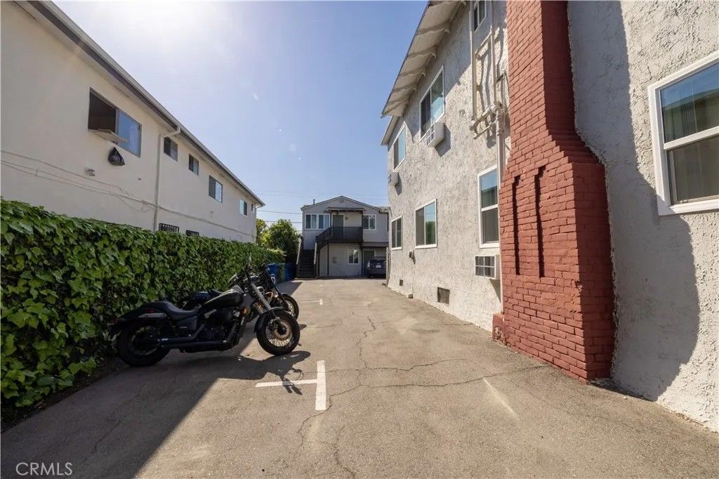 Photo of 2221 Griffin Ave, Los Angeles, CA 90031 (MLS # SR26091068)